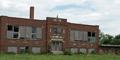 200x Nilwood abandoned school
