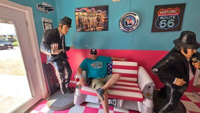 2026-02-23 Livingston - Pink Elephant antique mall (3)