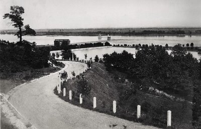 19xx Chain of Rocks bridge (12)