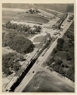 19xx Chain of Rocks bridge canal being dug (1)