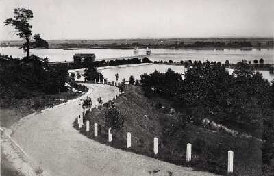 19xx Chain of Rocks bridge site before the bridge was built