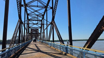 201 Chain of Rocks bridge (21)
