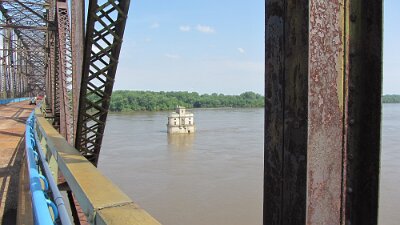 2013-06-16 Chain of Rocks bridge (52)