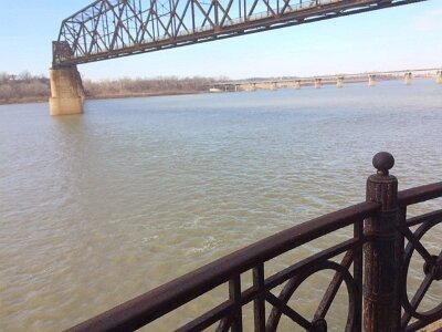 201x Chain of Rocks bridge - inside water inlet tower (7)