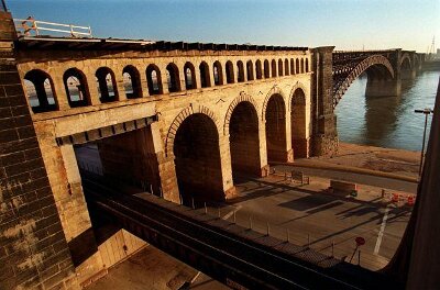 2000 St. Louis - Renovation the EADS bridge