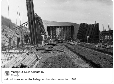 1960 St. Louis - Railroad tunnel under the Arch