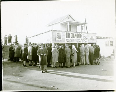 1948-02-25 Diamonds restaurant destroyed by fire 2