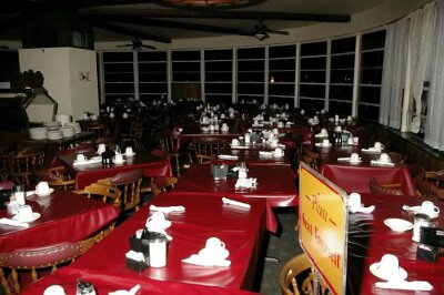 2006-08 Diamonds restaurant by Mike Brown 2
