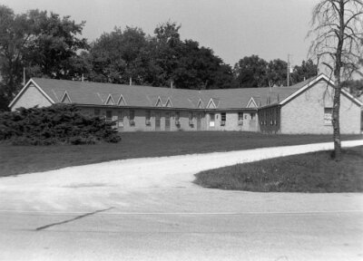 19xx Villa Ridge - Sunset motel (1)
