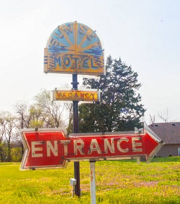 2026-03 Villa Ridge - Sunset motel by Alan Berning 2