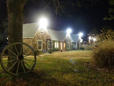 2013 Wagon Wheel motel (2)