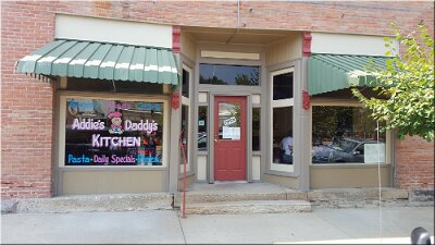 2015-08-31 St. James - Addie's Daddy's kitchen (14)