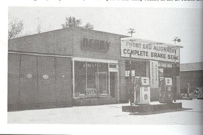 19xx St James - 128 E James Blvd, Derry station