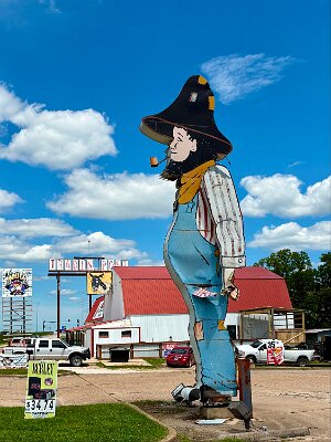 2026-06-23 Rolla - Old Mule trading post by Patty Eggers