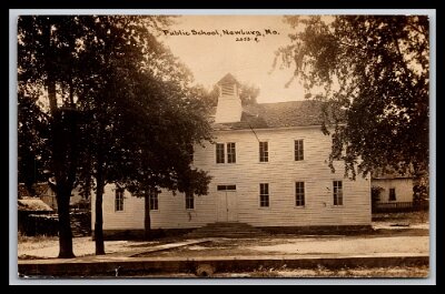1917 Newburg - Public School