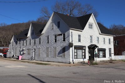 2024-11-23 Newburg by Drew Walters 6