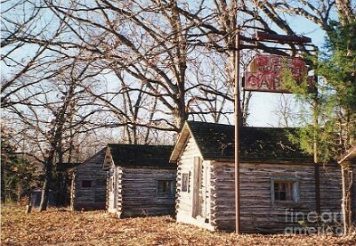 1997 Johns Modern Cabins