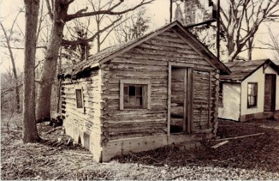 19xx Johns modern cabins (10)