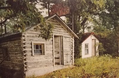 19xx Johns modern cabins (4)