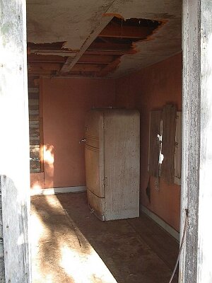 2002-09 John's Modern Cabins (2)