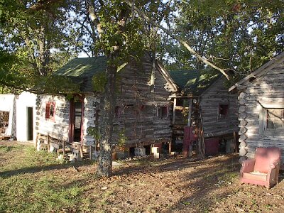 2002-09-30 John's Modern Cabins by Mike Ward 4