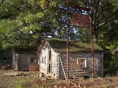 2002-09-30 Johns modern cabins (1)