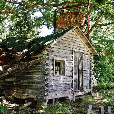 201x Johns modern cabins (11)