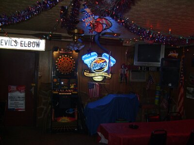 2011-07 Elbow Inn (1)