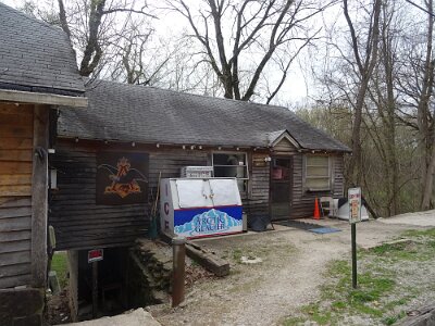2015-04-05 Elbow Inn (1)