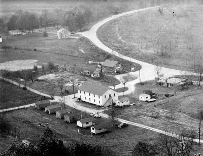 1940s Devil's elbow