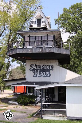 2019-07 St. Robert - Alpine Haus (2)