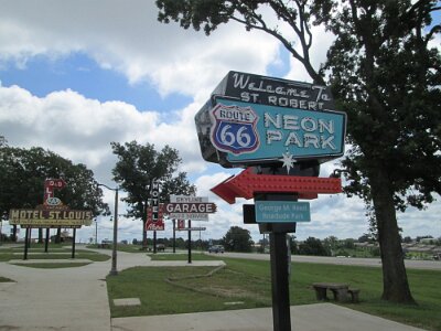 2025 St Robert neon park by Randy Marco 1