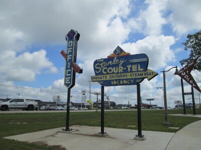 George M Reed roadside park aka Neon Park
