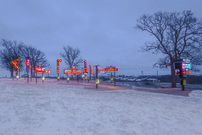 2025-11 St. Robert - Neon park by Jax Welborn 1
