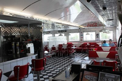 2022 St. Roberts - 66 diner by Jean-Paul Ghiringhelli 3