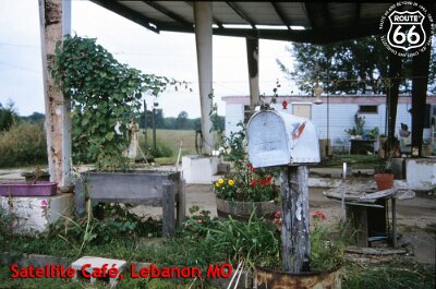 1993-09 Lebanon - Satellite cafe by Sjef van Eijk 4
