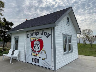 2024-04 Lebanon - Last remaining cabin of Camp Joy, freshly painted 2