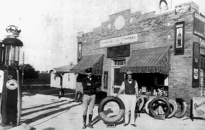 19xx Springfield mo -Queen City Oil Station