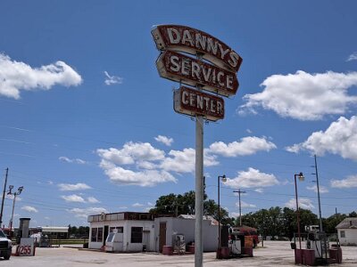2019-05 Springfield MO - Danny's service centre 2