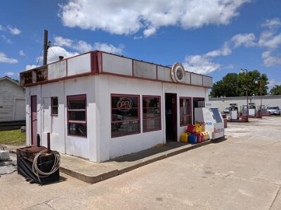 2019-05 Springfield MO - Danny's service centre 3