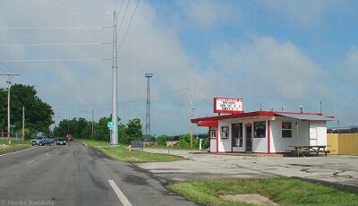 201x Springfield mo - Louie's drive-inn by Mariko Kusakabe