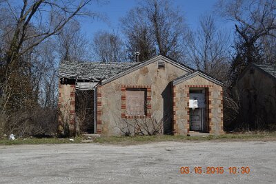 2015-03-15 Lurvey Court by Rob Medlin