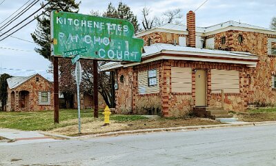 2022-04 Springfield MO - Rancho Court on Kearney street by Dave Walden (1)