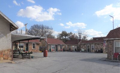 2020-11 Springfield MO -Rockwood motor court (2)