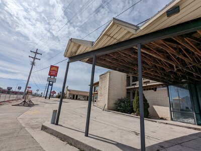 2022-04 Springfield MO - Springfield Inn by Dave Walden 4