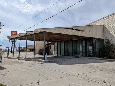 2022-04 Springfield MO - Springfield Inn by Dave Walden 7