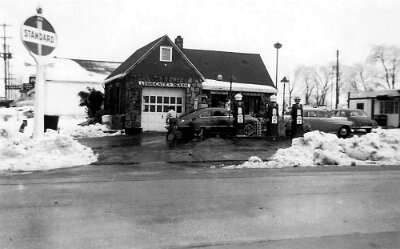 19xx Springfield mo - White Rose station (1)