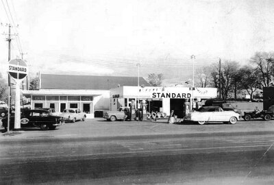 19xx Springfield mo - White Rose station (2)