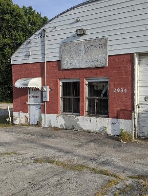 2020 Springfield MO - West Chestnut - Hawkins Garage 1