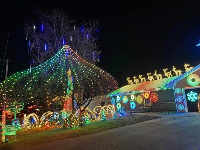 2022-12 Springfield mo - Christmas lights (3)